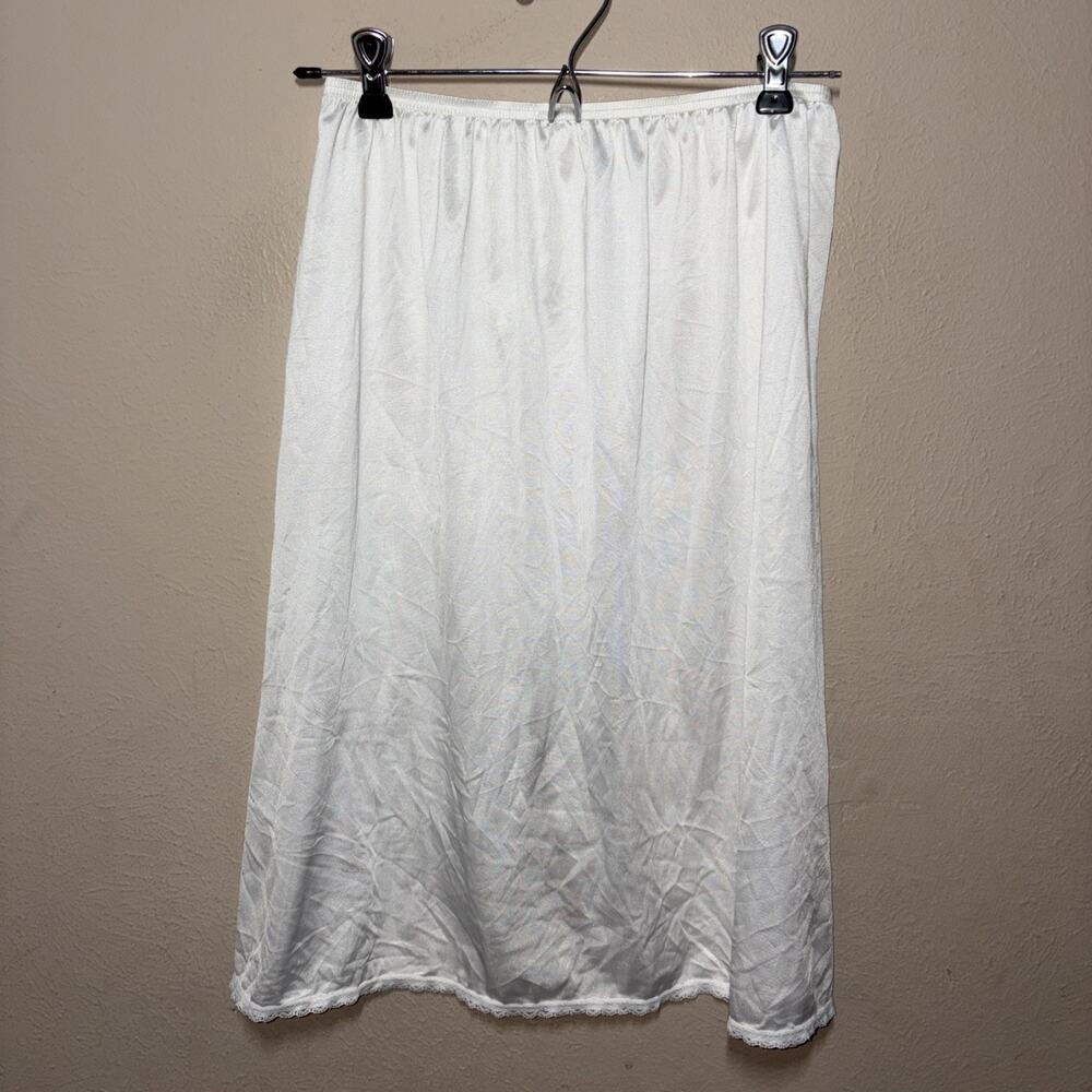 Vintage VASSARETTE White Nylon Lace Trim A-line Half Slip w/ Slit 24” Medium